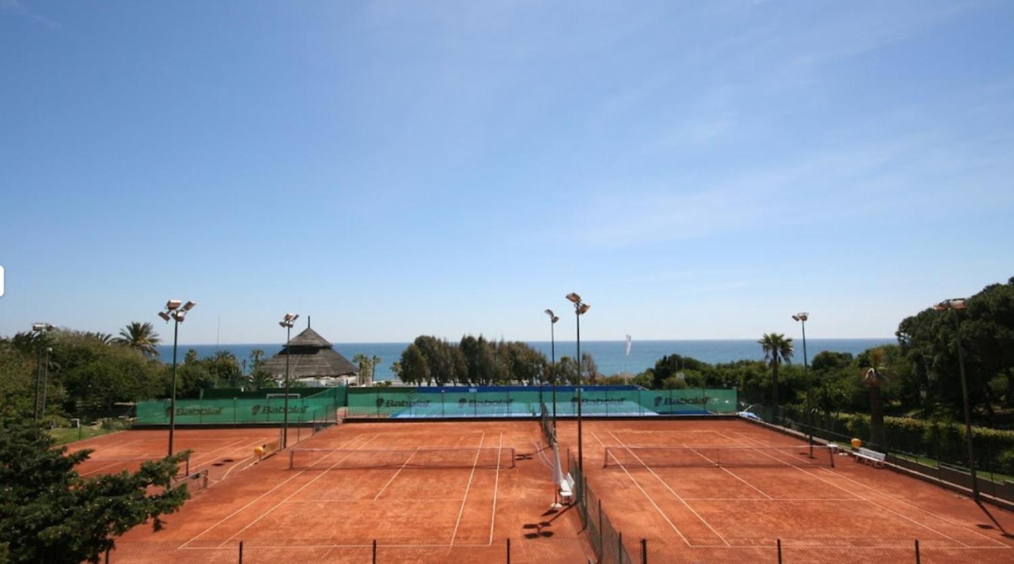 Great Villa Near Beach And Marbellac Extérieur photo